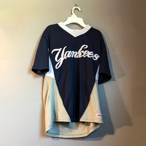 New York Yankees Stitches Men’s VNeck Jersey Shirt